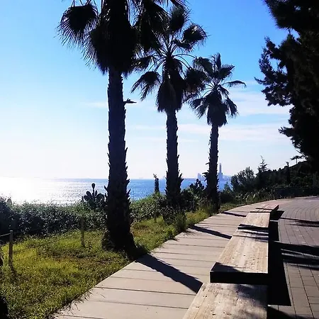 Claire Seaview & Beach-apartment *