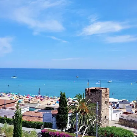 Claire Seaview & Beach-apartment Montgat