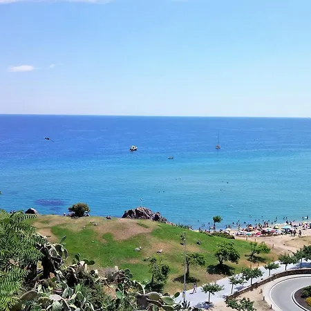 Apartment Claire Seaview & Beach-apartment *